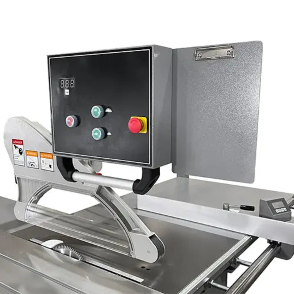 Maksiwa BMP.3200.IR Platinum sliding panel saw with outrigger table