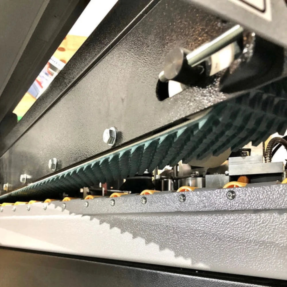 Maksiwa Titanium edge bander CBC.T with enclosed processing hood and operator control panel